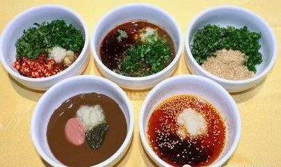 火鍋味道怎樣，湯底和蘸料各占一半的因素，這些蘸料你都吃過？
