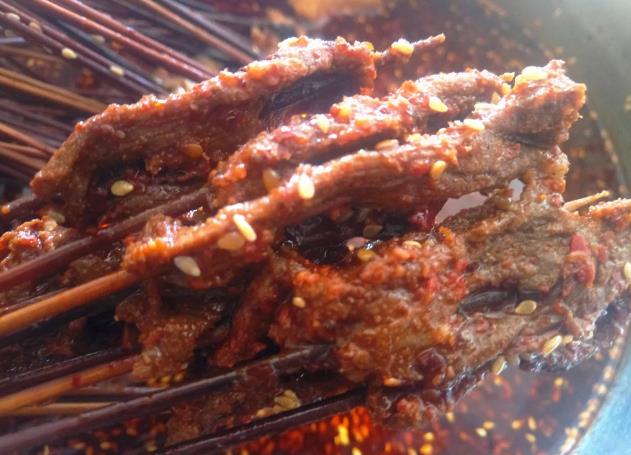 四川特色小吃，看起來很有油吃起來很香