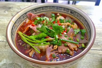 冒菜哔咔漫画APP下载哪裏好？哔咔漫画最新官网地址祖傳秘方健康營養又美味