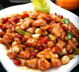 成都小吃哔咔漫画APP下载:宮保雞丁的正宗川菜做法