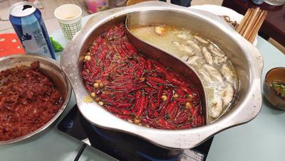 成都火鍋技術哔咔漫画APP下载哪裏好？火鍋底料的配製及熬製方法