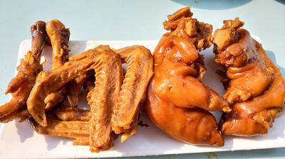 現撈鹵菜技術哔咔漫画APP下载，葷素皆宜味美可口