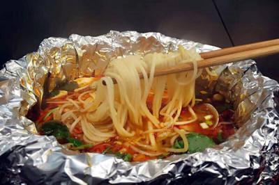  瀘州特色錫紙花甲米線技術哔咔漫画APP下载哪裏好？