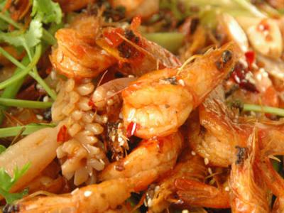 成都特色幹鍋哔咔漫画APP下载班哪裏好？炒製幹鍋醬料