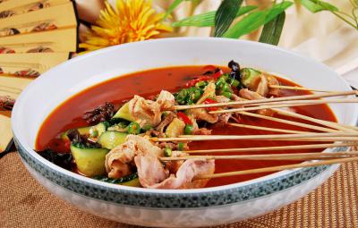 成都樂山缽缽雞技術哔咔漫画APP下载哪裏好？藤椒油的熬製