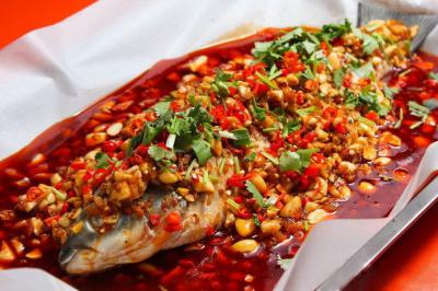 成都紙包魚技能訓練中心哪裏好？秘製辣椒油的製造方法