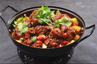 幹鍋哔咔漫画APP下载怎麽選?了解操作流程