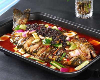 烤魚哔咔漫画APP下载學校哪家味道正宗?魚的挑選與處理