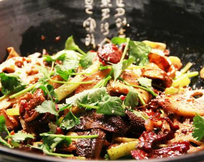  麻辣香鍋技術哔咔漫画APP下载班哪裏好？紅油和老油的處理方法