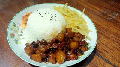 成都學台灣鹵肉飯技術哔咔漫画APP下载學校哪家好?