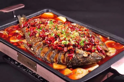 烤魚技術哔咔漫画APP下载學校有哪些?成都學烤魚哪裏學最好?