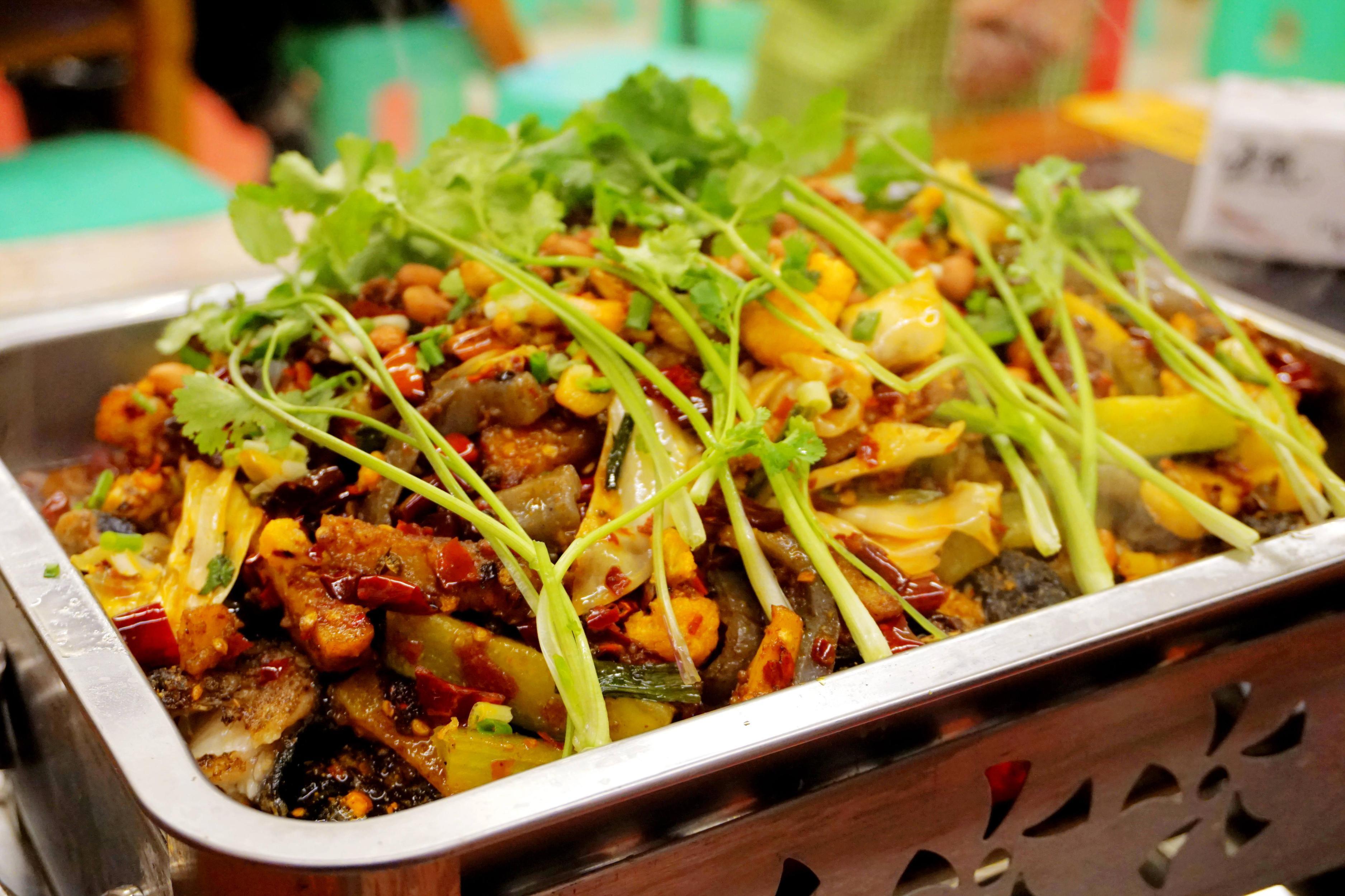 烤魚技術哔咔漫画APP下载哪裏好一點？成都烤魚哔咔漫画APP下载學校