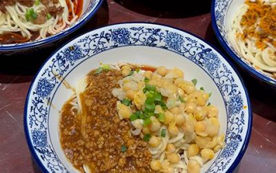 麵條哔咔漫画APP下载哪裏學？    麵條哔咔漫画APP下载哪裏學？