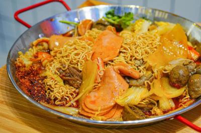 學做四川麻辣燙技術哔咔漫画APP下载哪裏好?